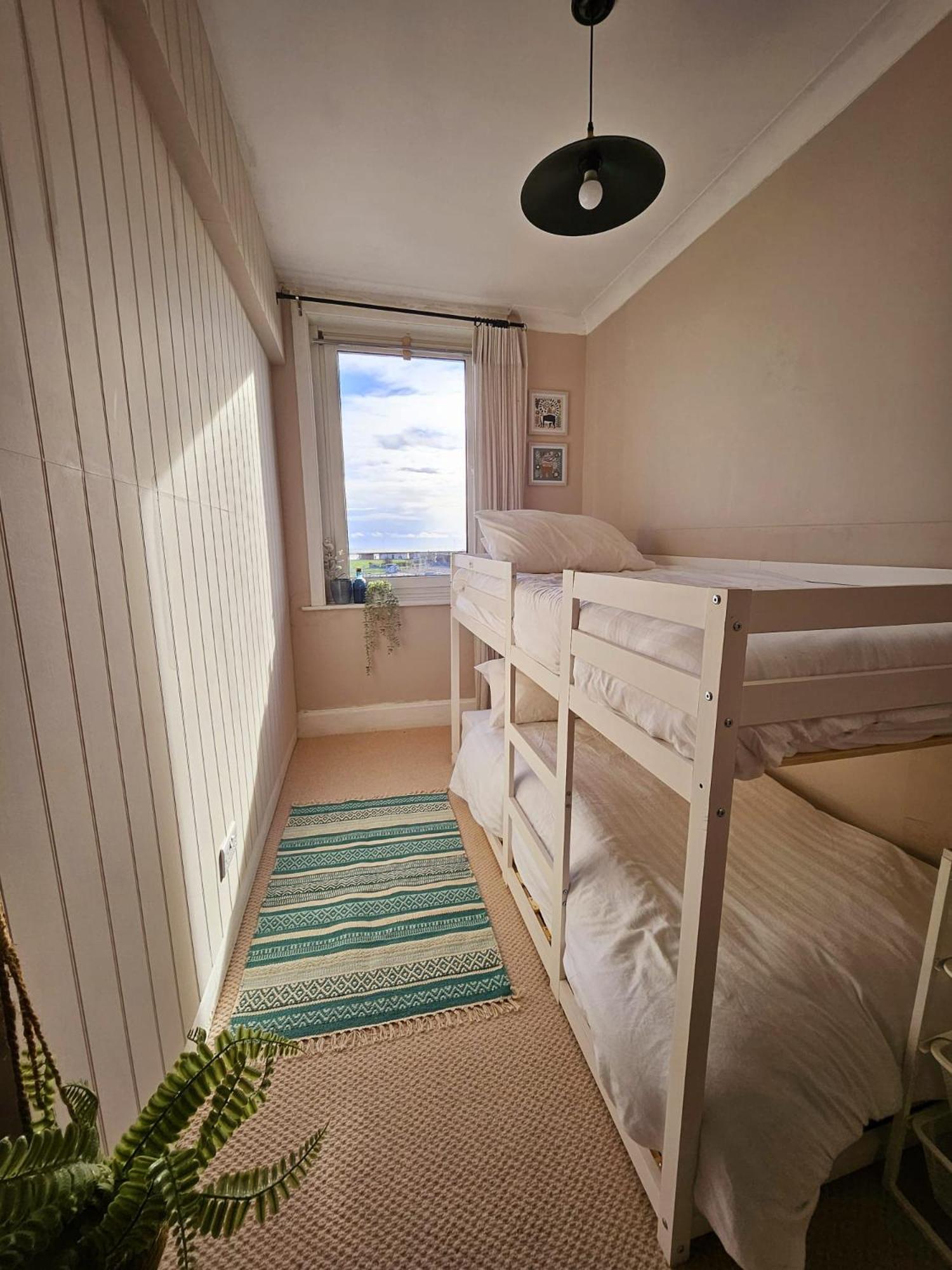 Seaview 2 Bedroom Apartment Littlehampton Exteriör bild